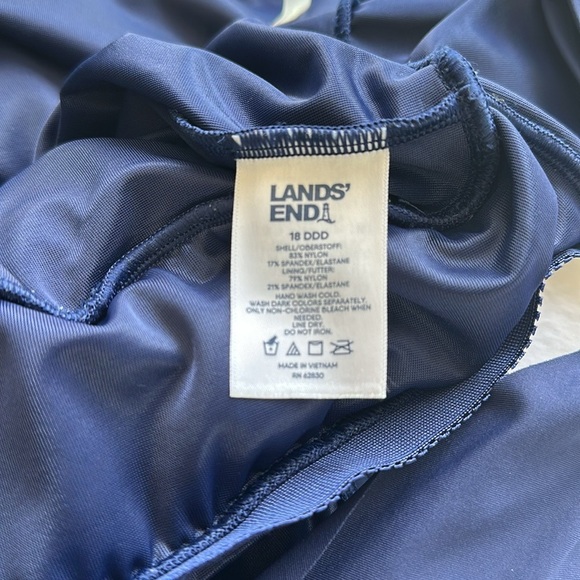 Lands End Full Coverage Skirt Length Swimsuit - Picture 11 of 11